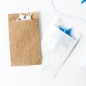 Mobile Preview: 10 mini Papiertüten / Tütchen mit Schneeflocken - weiß